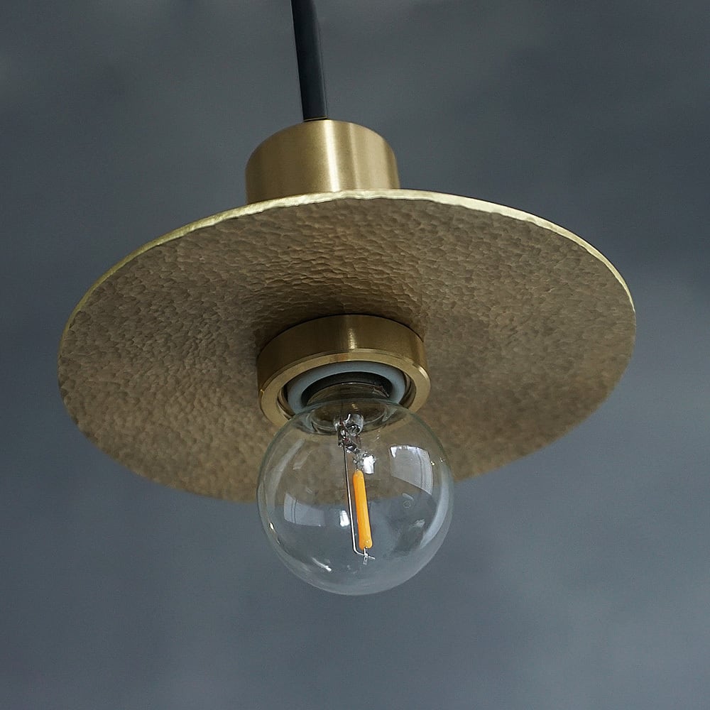 Ljusリュース 真鍮槌目 B E17