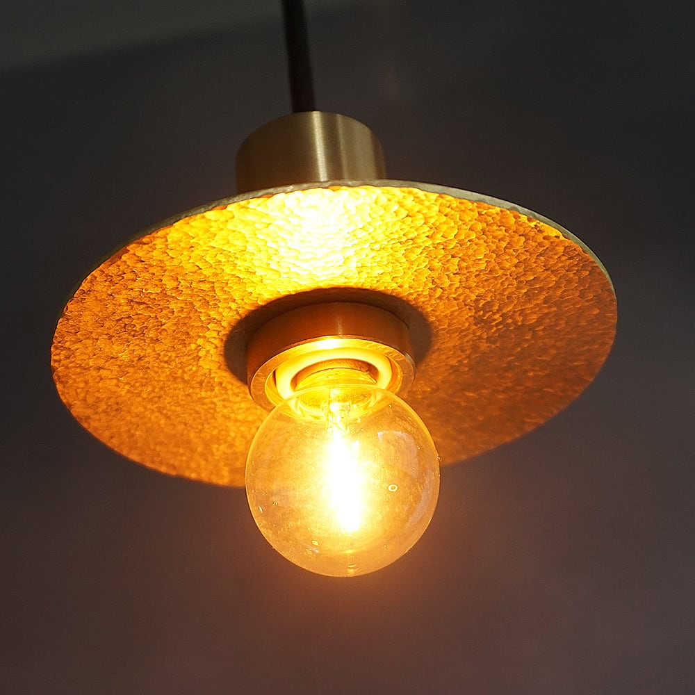 Ljusリュース 真鍮槌目 B E17