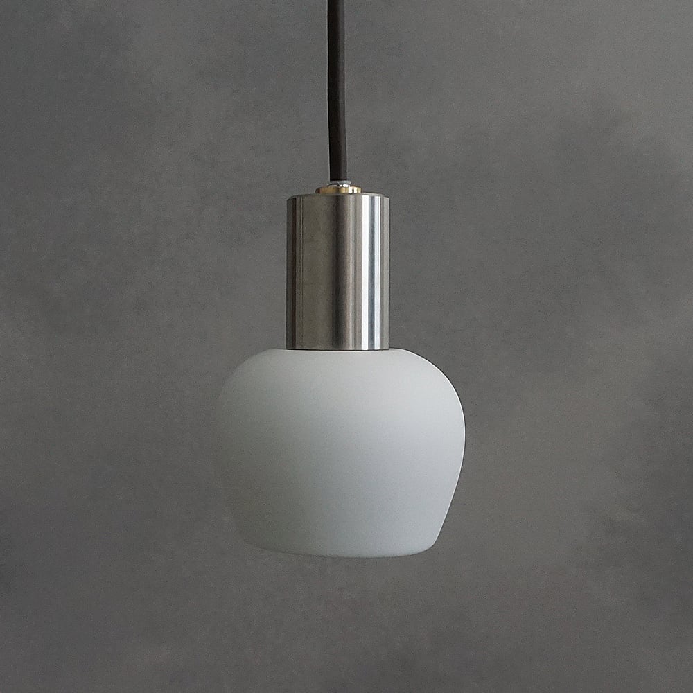 Ljusリュース　ステンレス白磁フリコE17